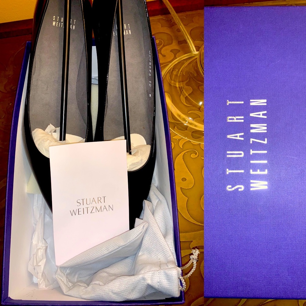 Stuart Weitzman kitten heel